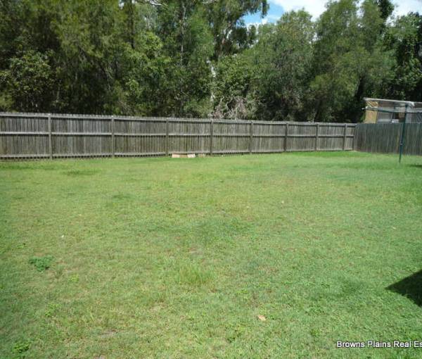 20 Widewood Court, HERITAGE PARK, QLD 4118 AUS